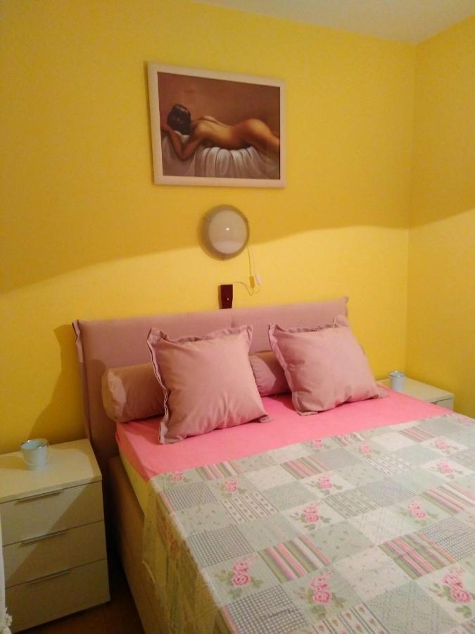 Apartments Vesna Kampor ภายนอก รูปภาพ